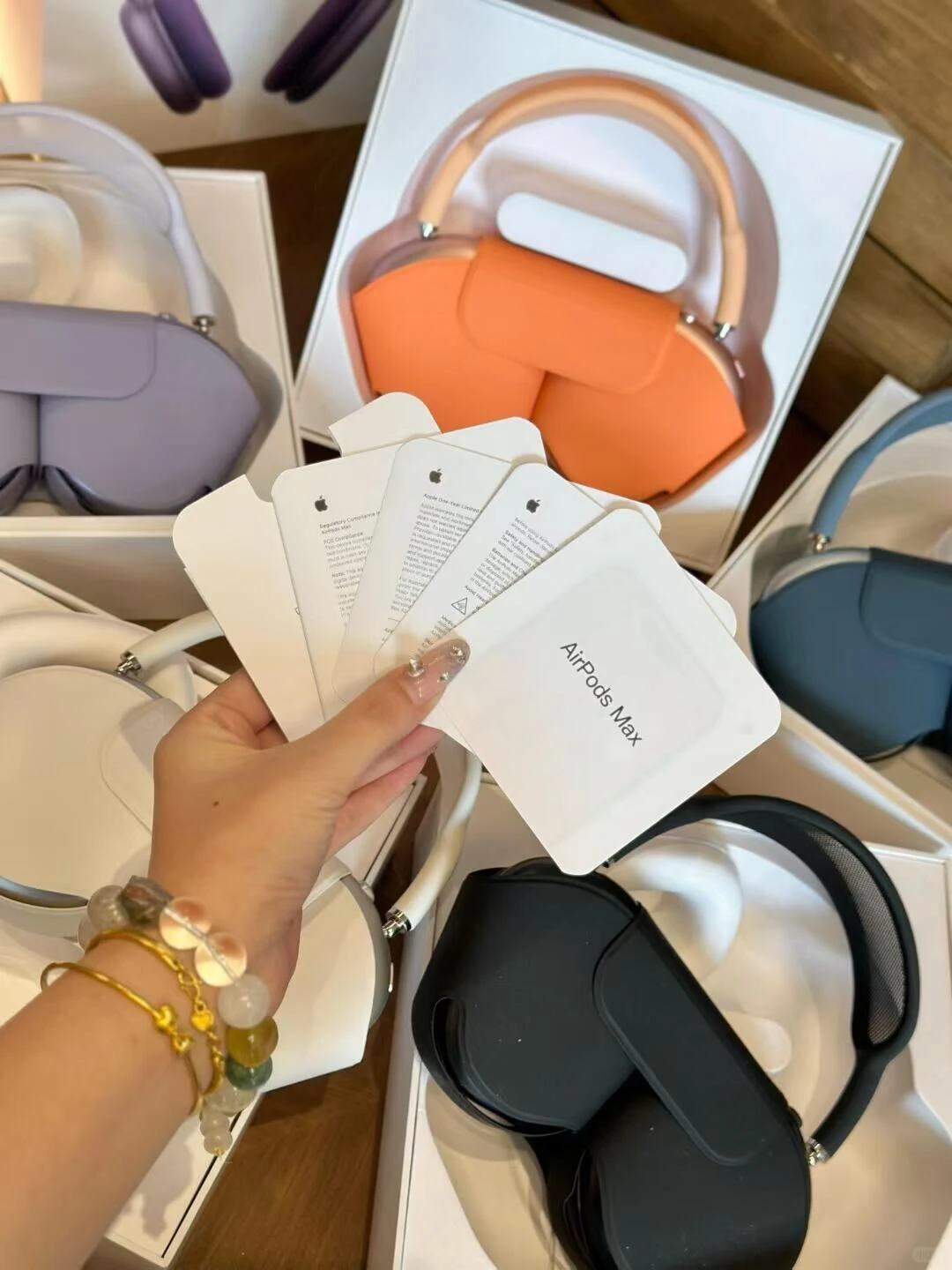 Apple AirPods Max Headphones - photo 2