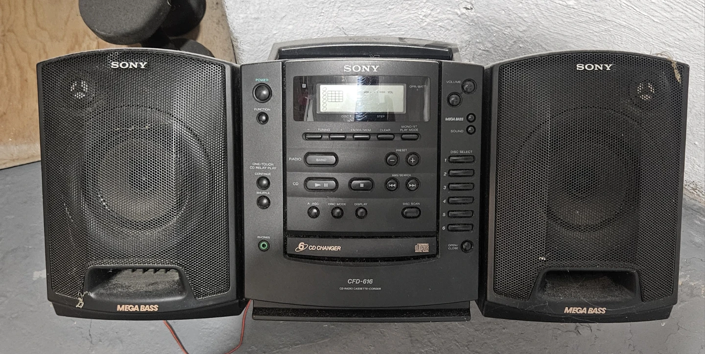 Sony CFD-616 CD Radio Cassette-Corder Mega Bass Boombox