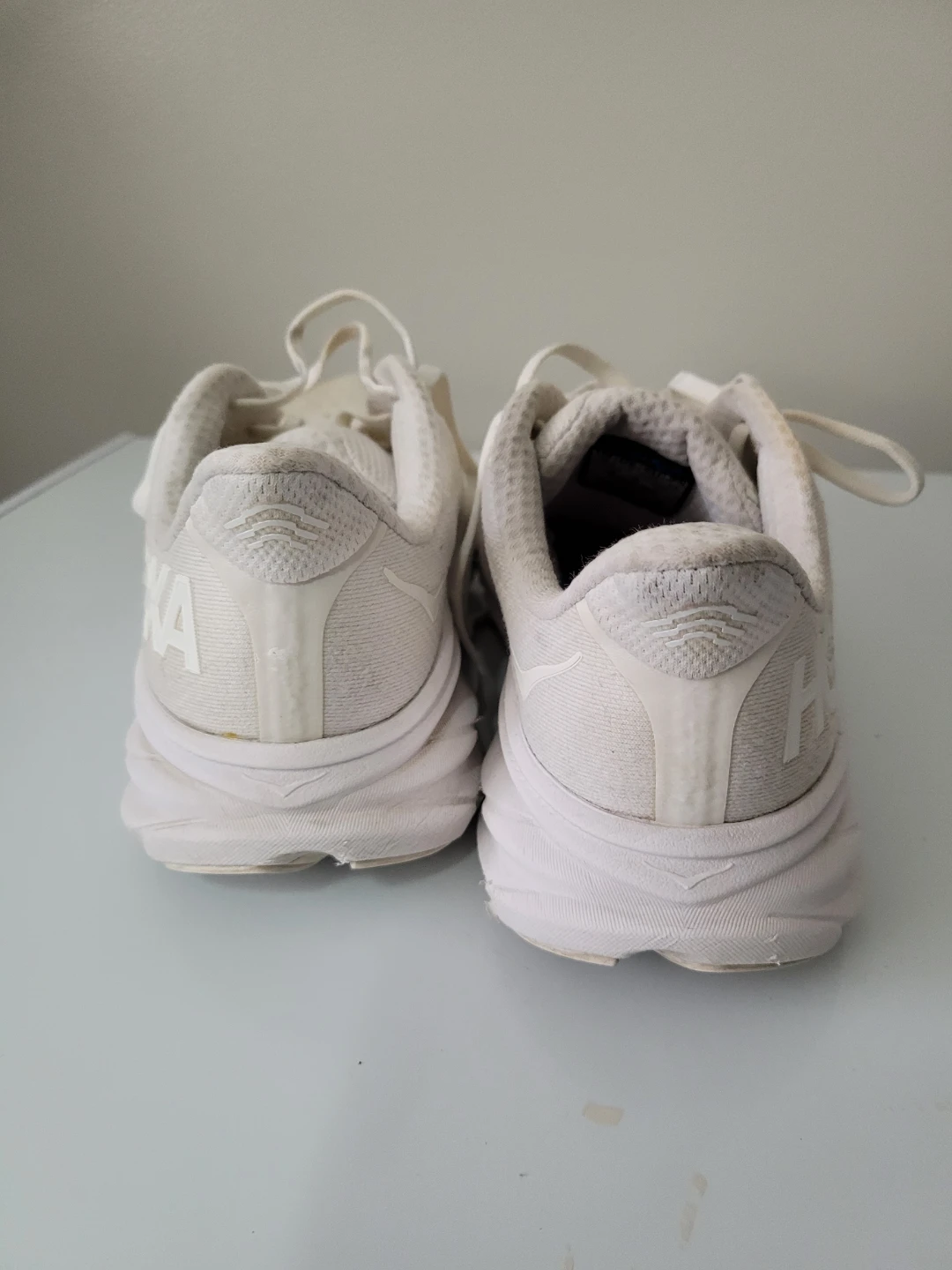 Hoka White Running Shoes size 7B - photo 3