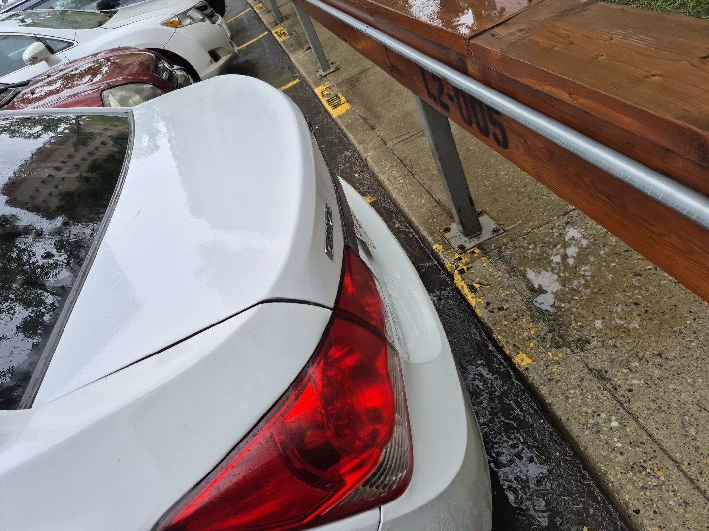 White Sedan - photo 3