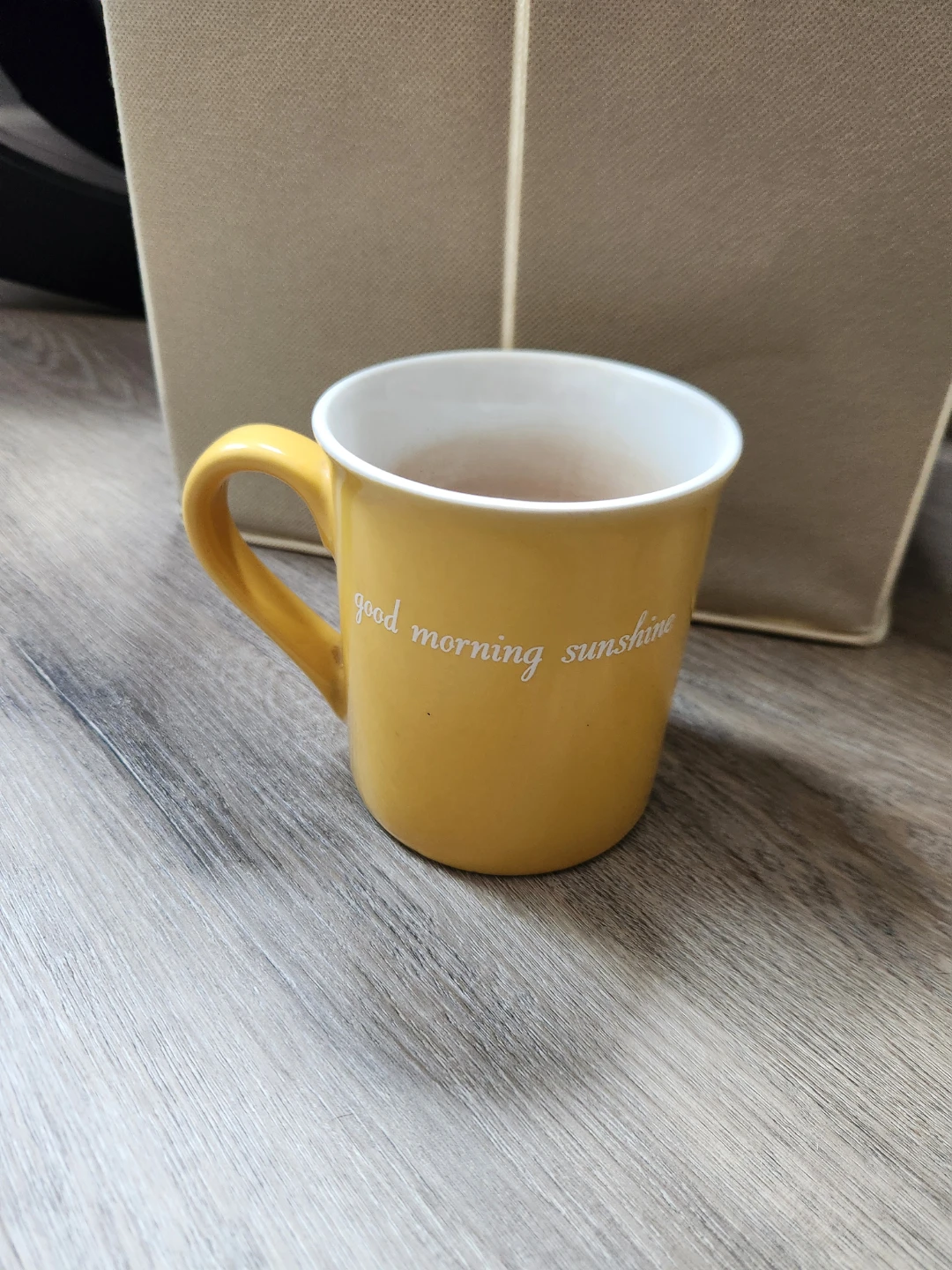 Yellow "good morning sunshine" Mug ⚽