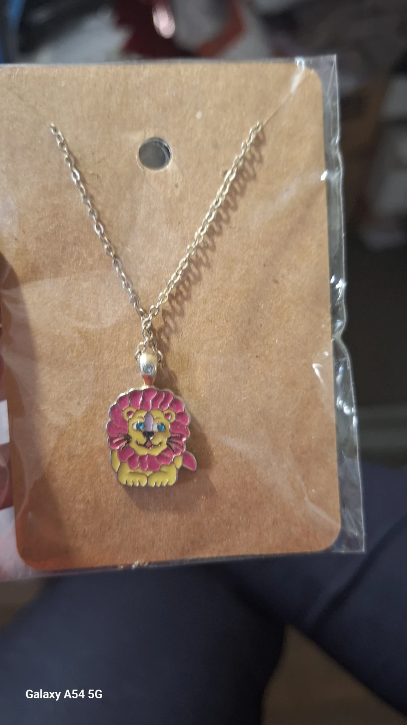 Lion pendant necklace
