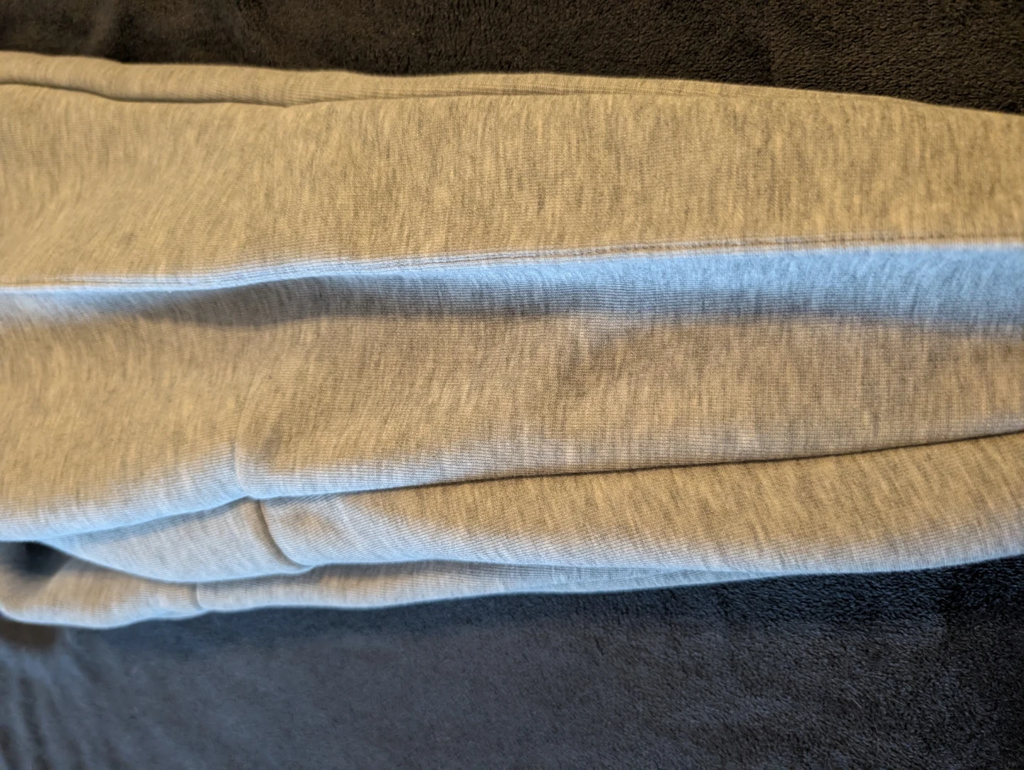 small kids Nike Black Cap and Grey Joggers Pants Set - photo 3