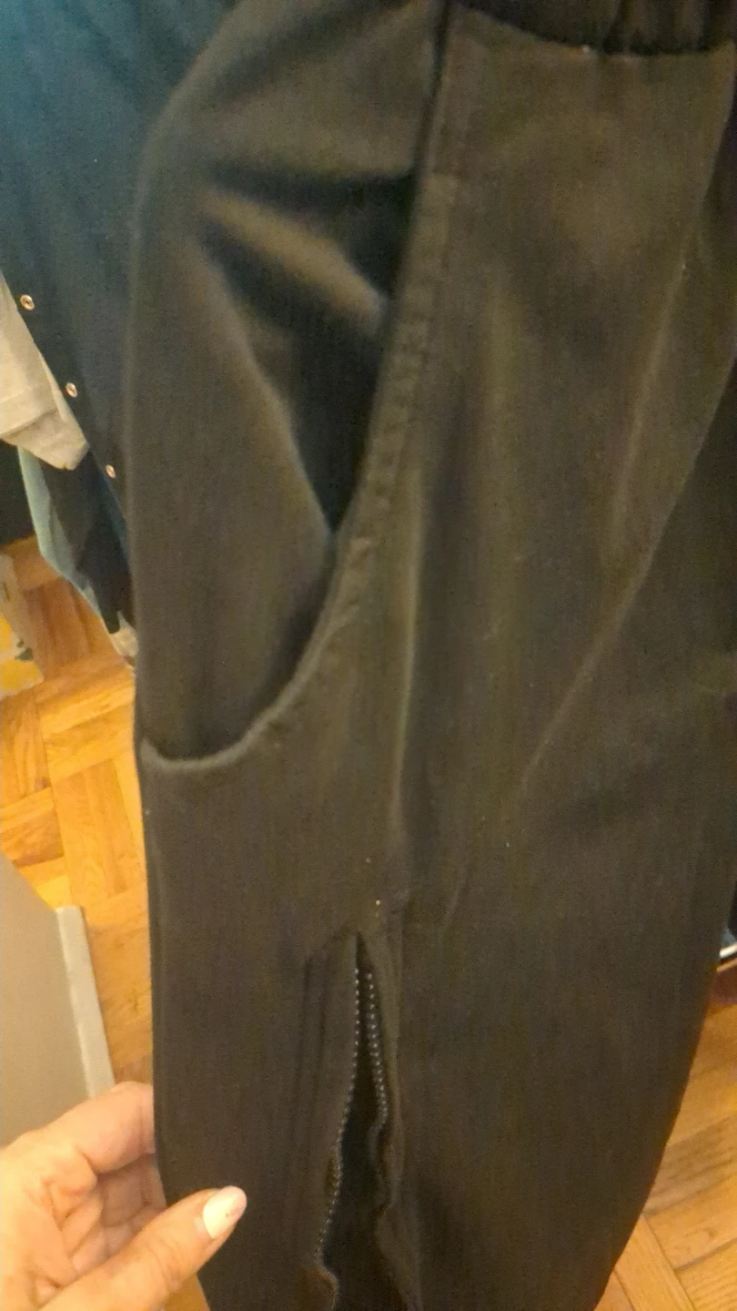 Black Cargo Pants - photo 4
