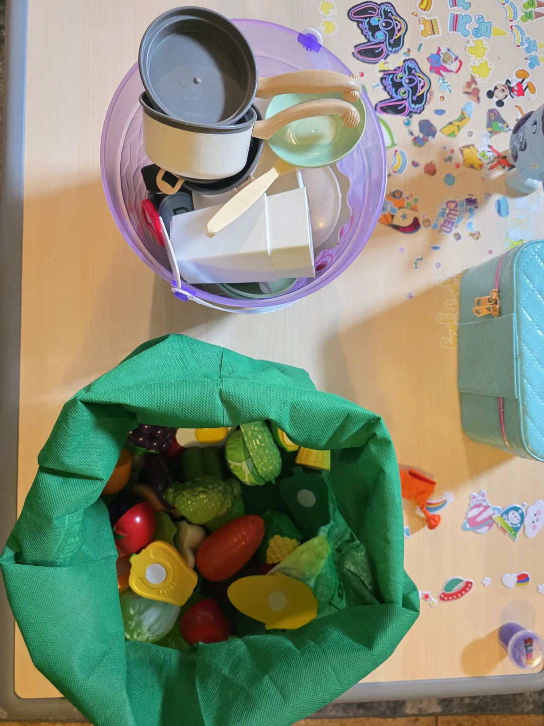 Little Tikes Play Kitchen with Accessories - photo 2