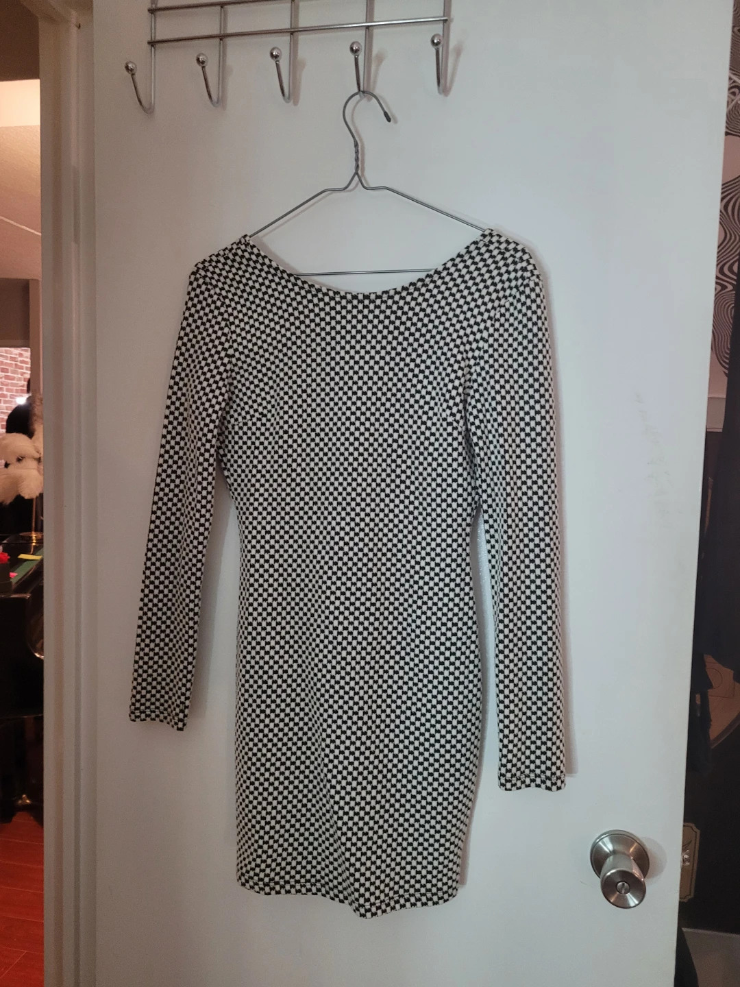Black and White open backMini Dress