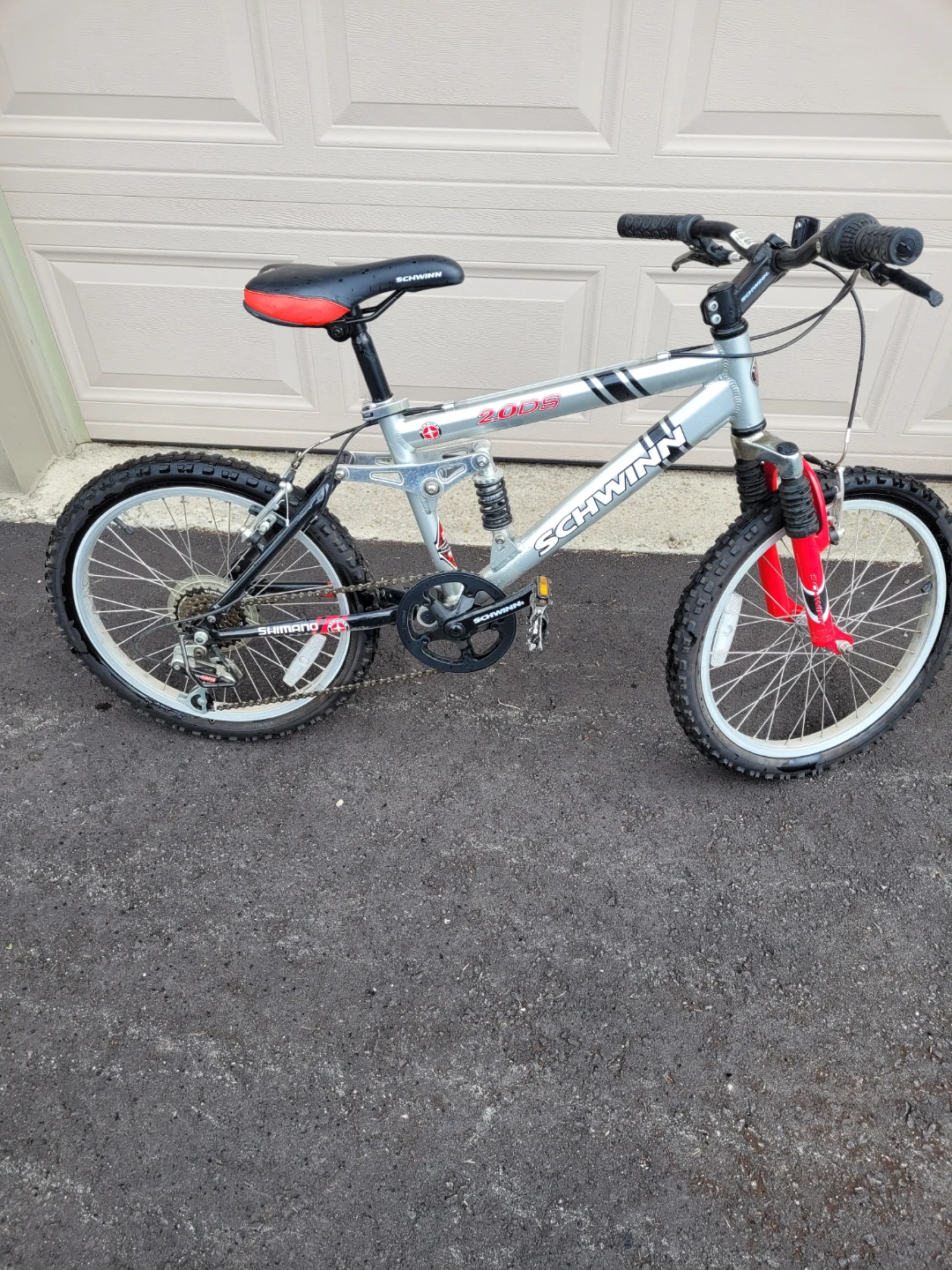 Child's Schwinn 2.0 DS Mountain Bike