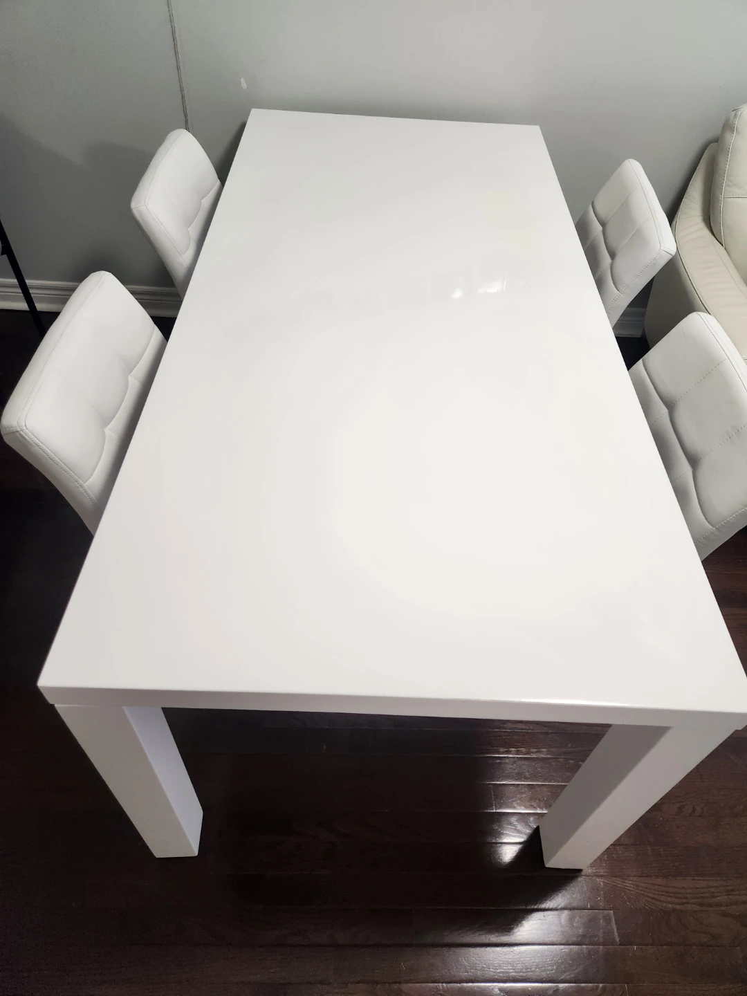 White Dining Table & 4 chairs - photo 2