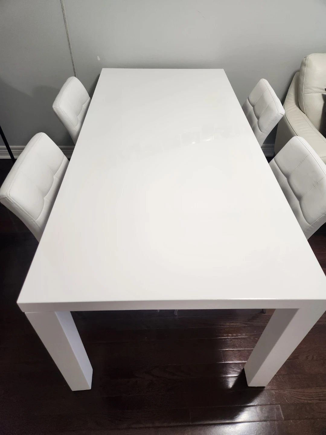 White Dining Table & 4 chairs - photo 3