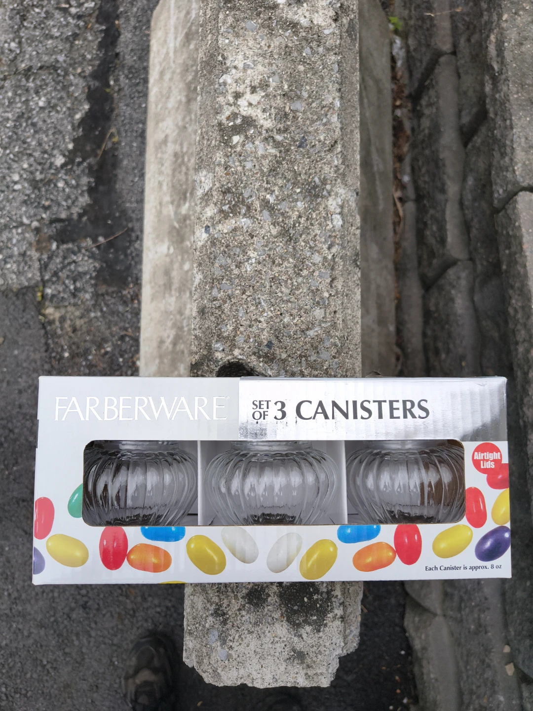 Farberware set of 3 glass canisters 8 oz each