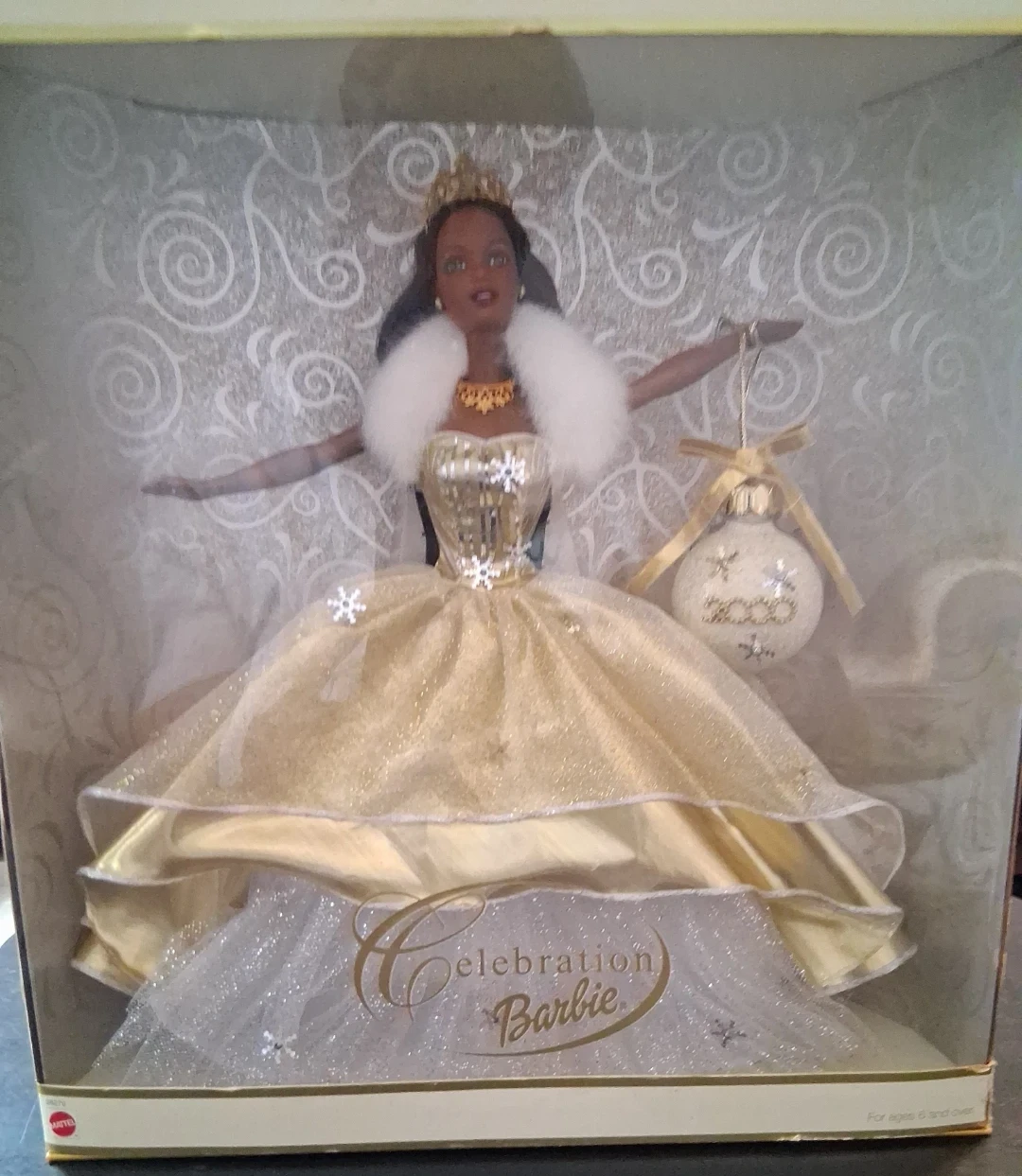 Celebration Barbie Doll Special Edition 2000 - photo 3
