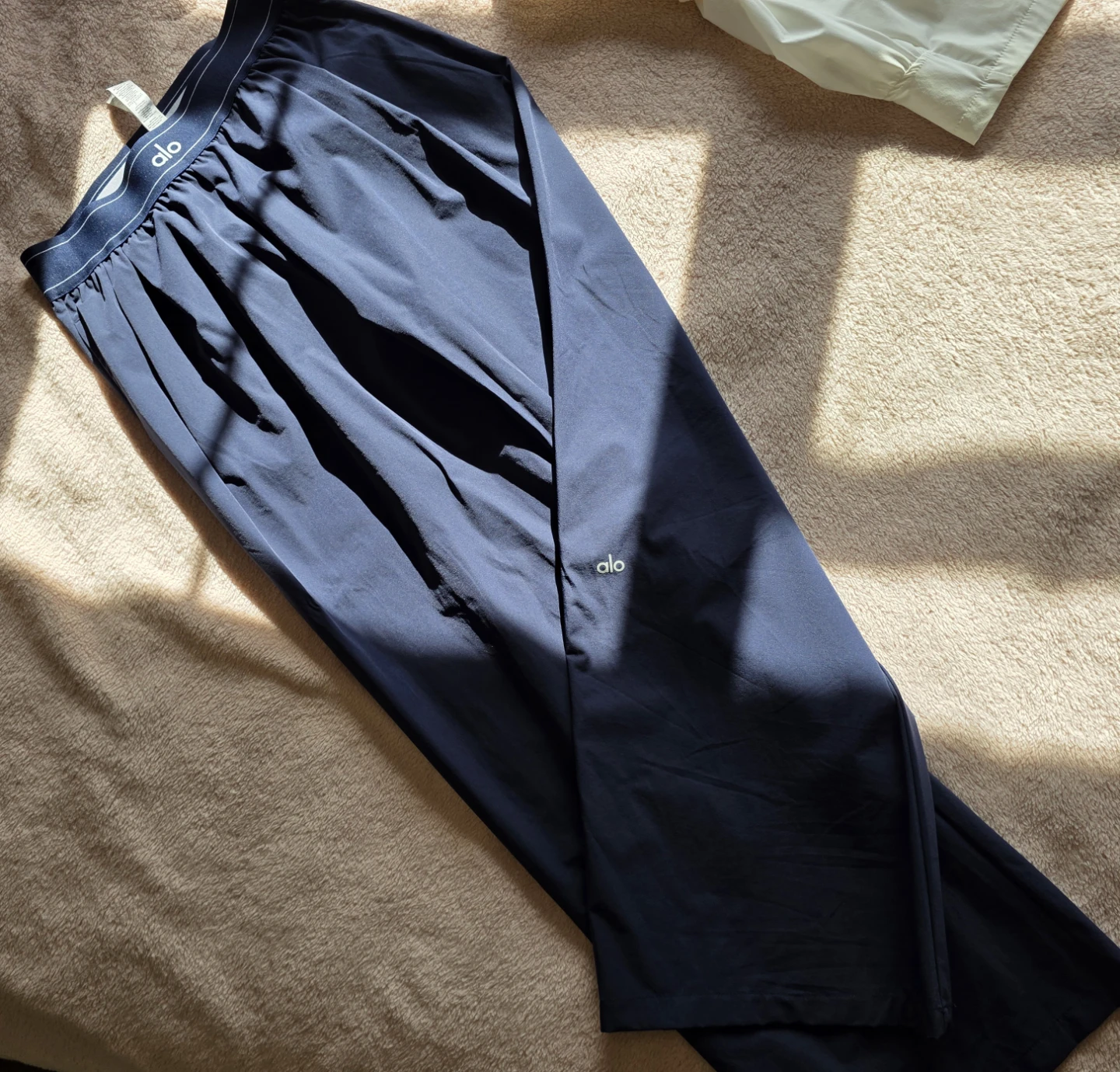 Alo Yoga Navy Wide Leg Pants - photo 4