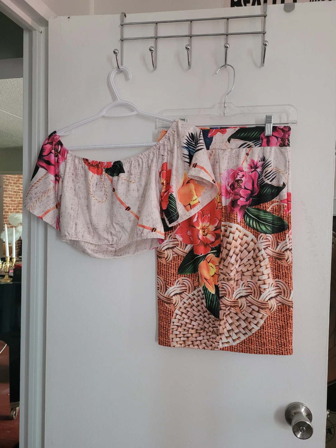 Floral Crop Top and Skirt Set - photo 2