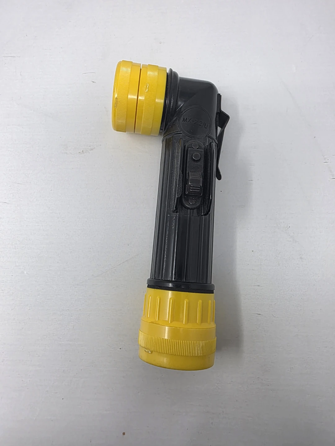 Fulton MX-22/U Right Angle Flashlight with Color Lenses ⚽️