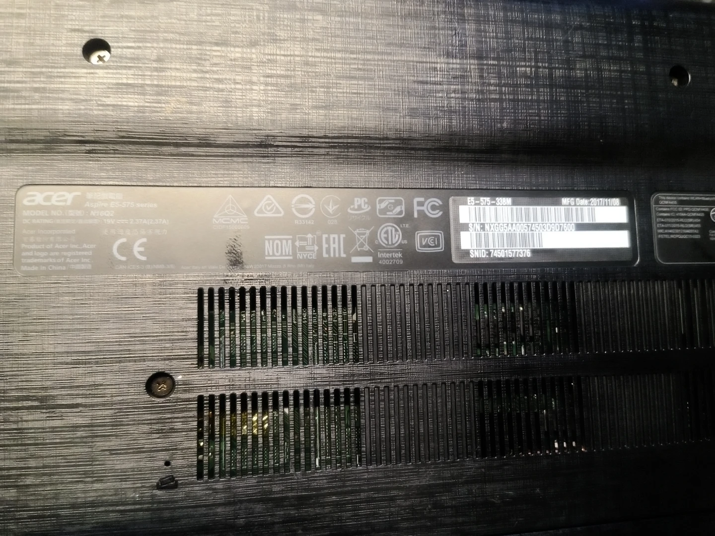 Acer Aspire E5-575-33BM Laptop with Power Adapter - photo 5
