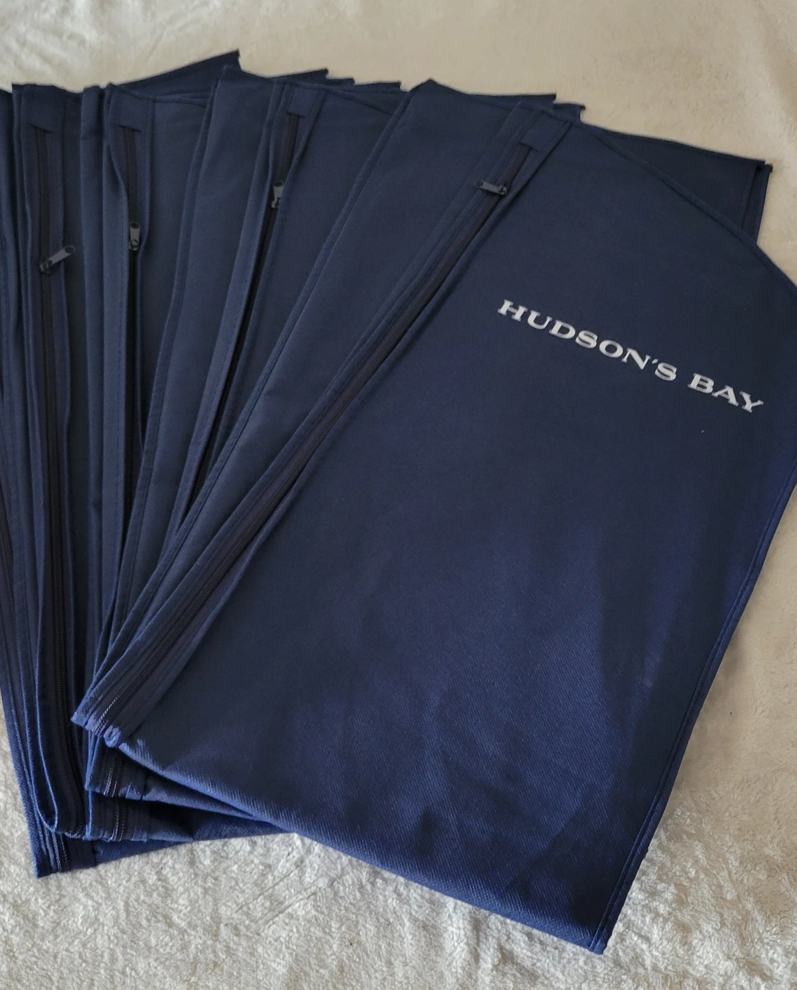 Hudson's Bay Garment Bags/ Travel bags ⚽