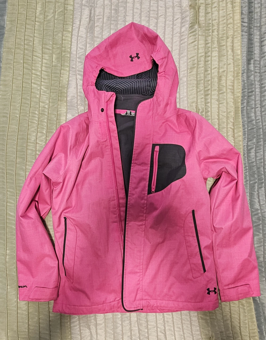 Girls Under armour Storm 3-in-1 jacket. Hot pink. Size YLG