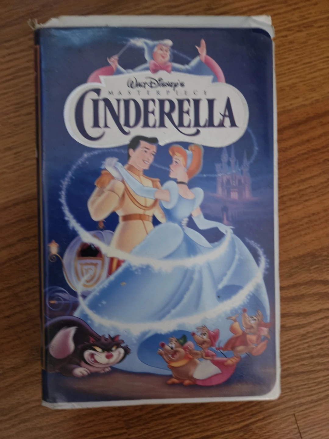 VHS tapes for sale. - photo 2