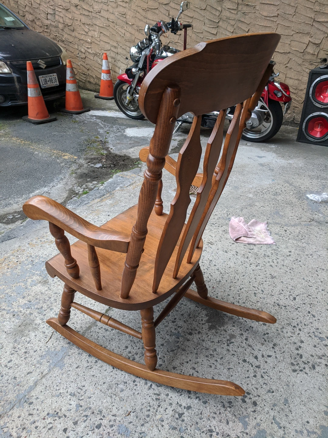 Vintage Solid Wood Rocking Chair - Made in Yugoslavia - photo 3