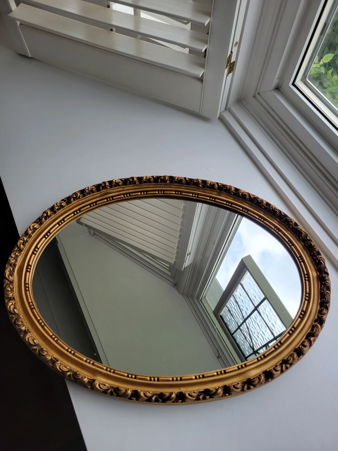 Ornate Gold Oval Wall Mirror - photo 4