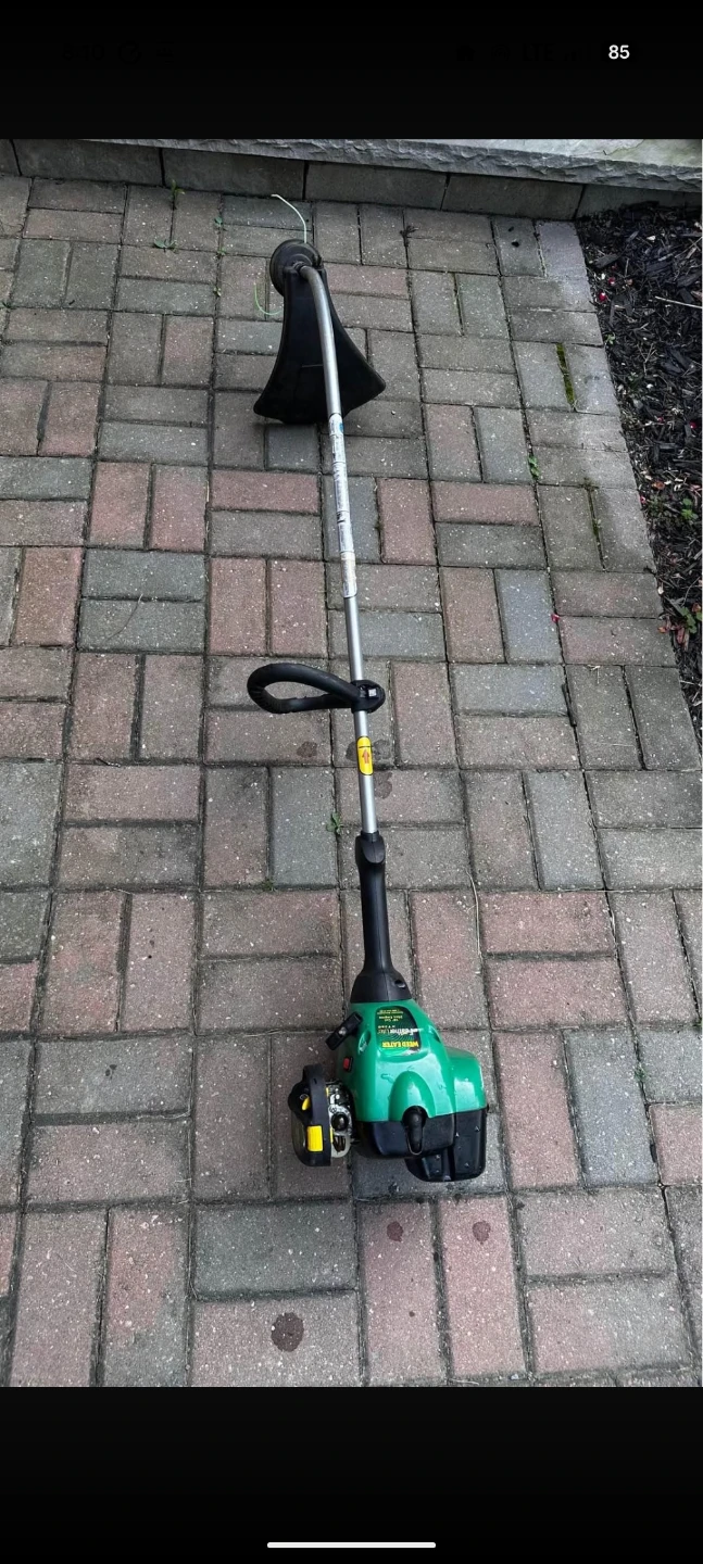 Weed Eater FeatherLite String Trimmer - photo 2