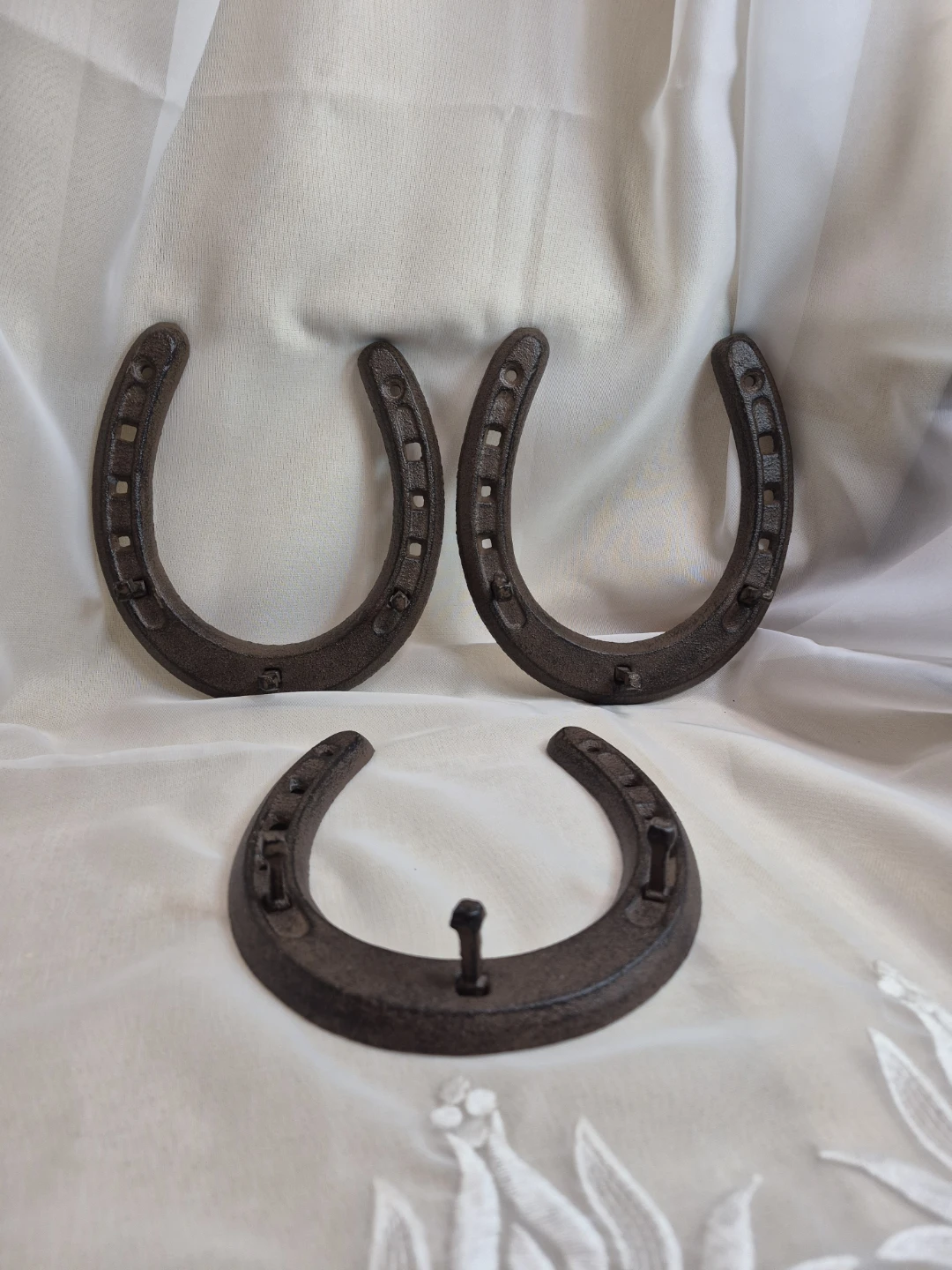 3 Cast Iron Horse Wall Hanging Decor with 3 Hooks on each - photo 2
