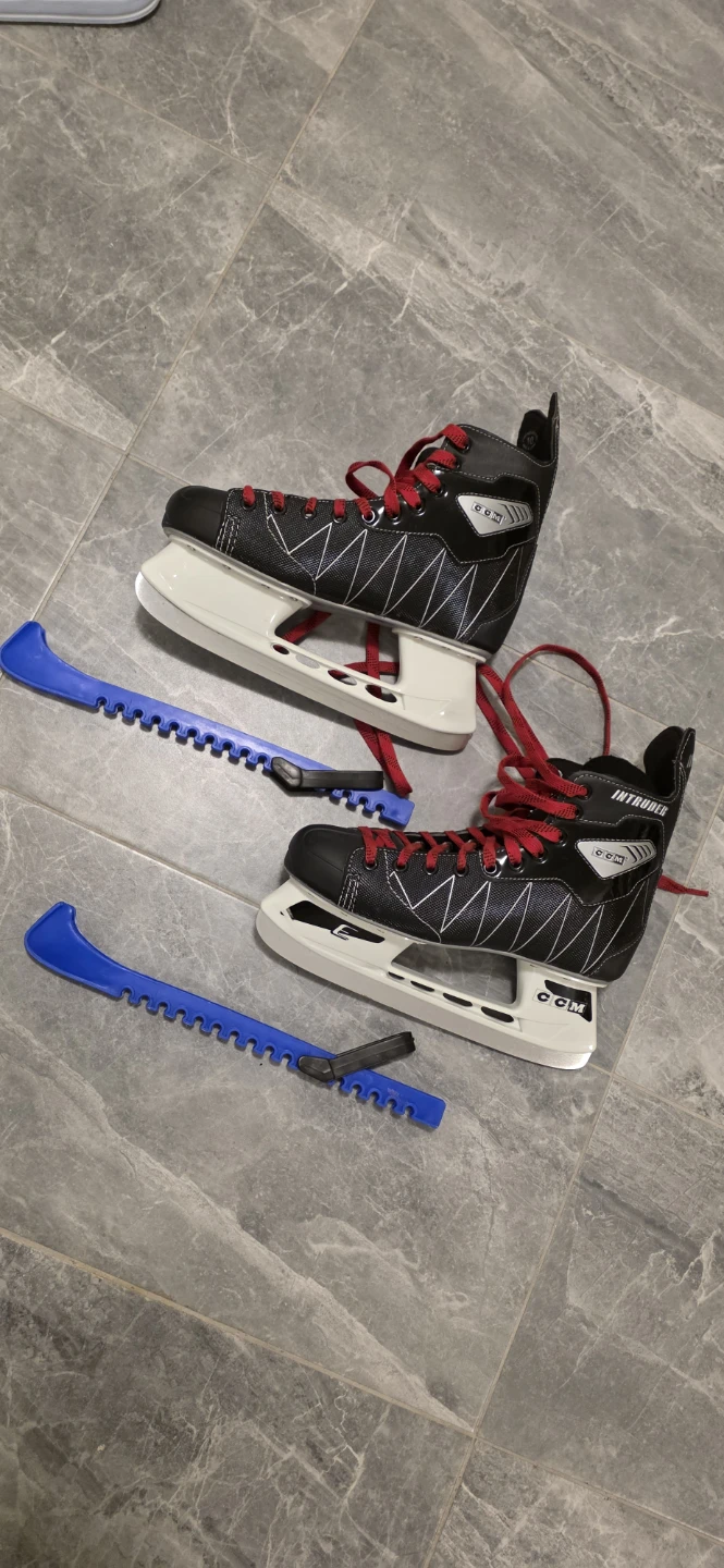 CCM Intruder Hockey Skates Adult size 10