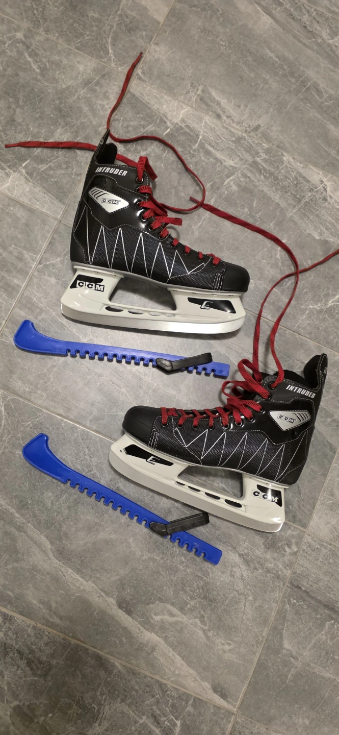 CCM Intruder Hockey Skates Adult size 10 - photo 2