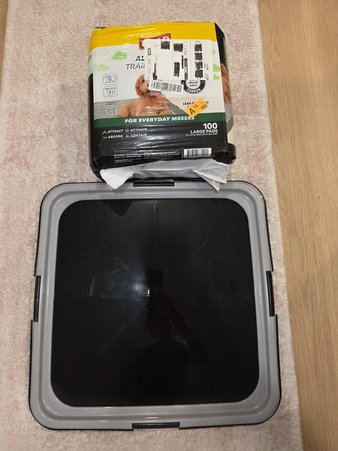 Glad Puppy Pad Holder and pads - NEW!