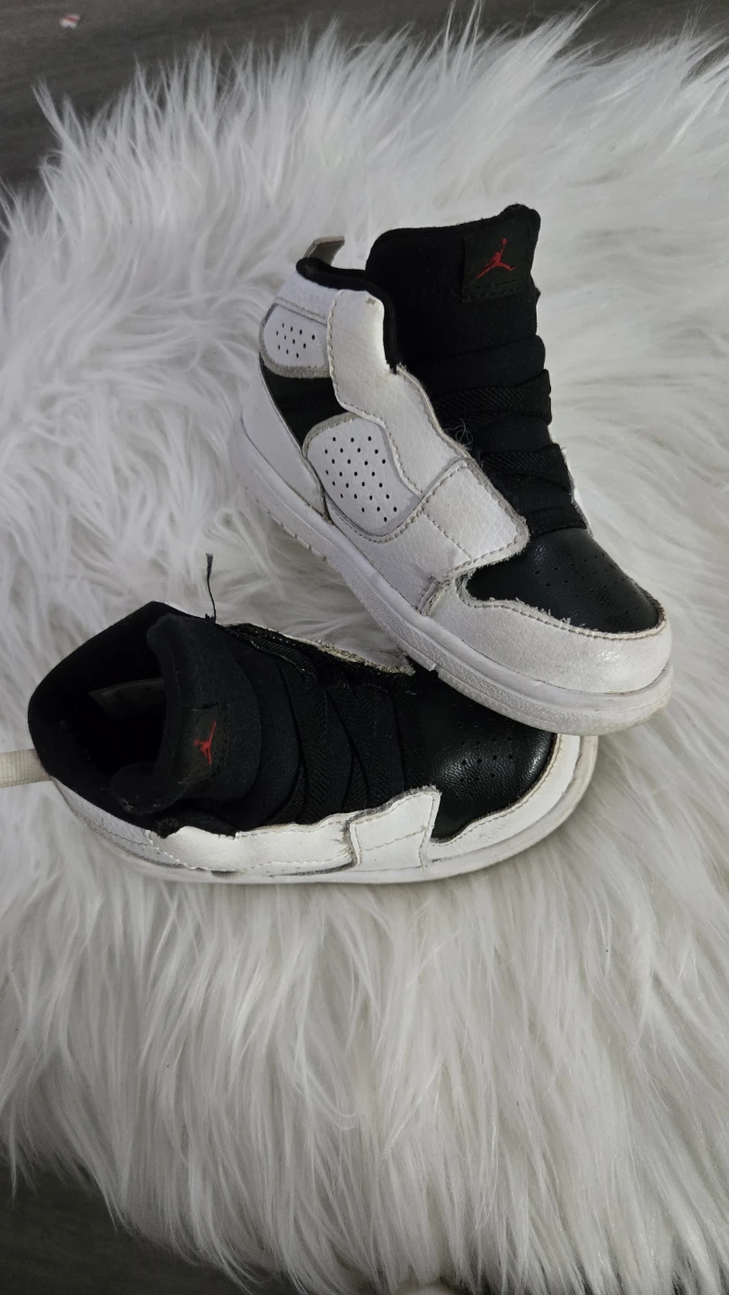 Jordan Toddler High-Top Sneakers Size US 8C - photo 2