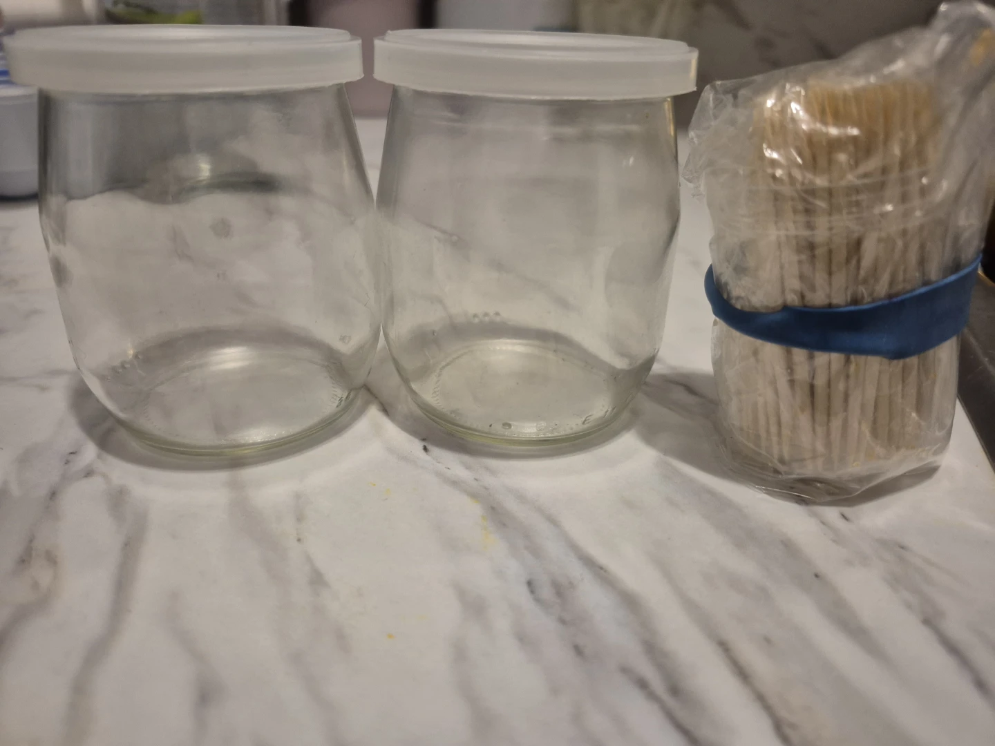 Set of 2 Glass Jars with Lids - photo 2