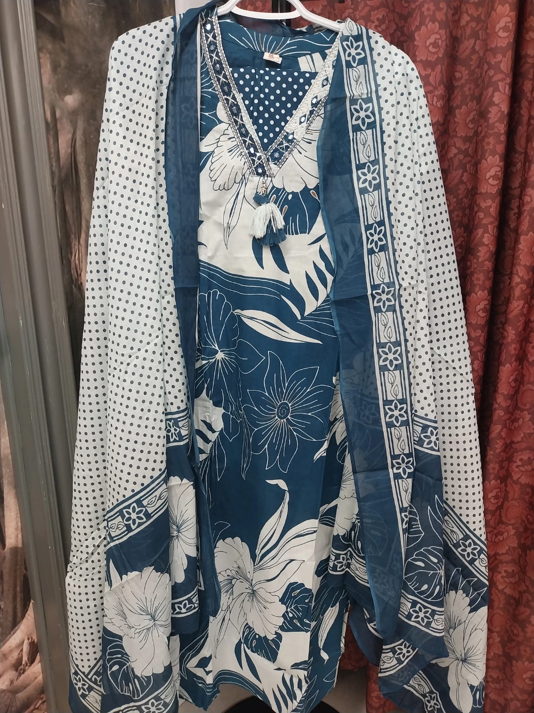 Women's Blue and White Floral Print Kurti Set with Dupatta