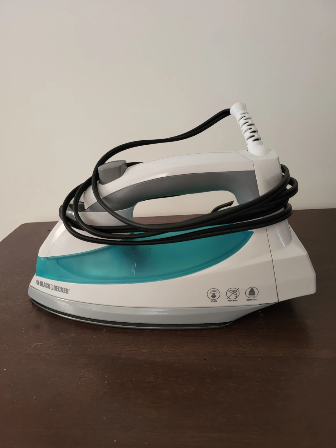 Black & Decker Steam Iron - photo 2