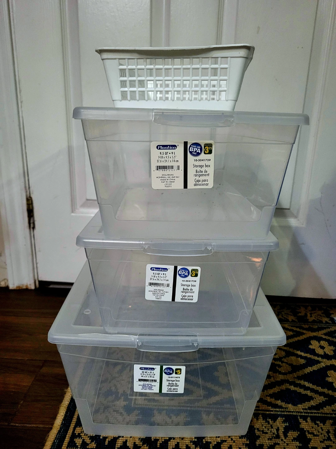 Storage containers