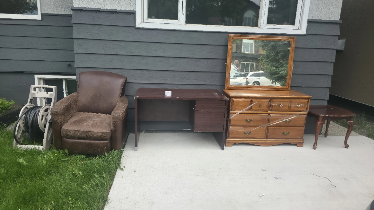 FREE Furniture