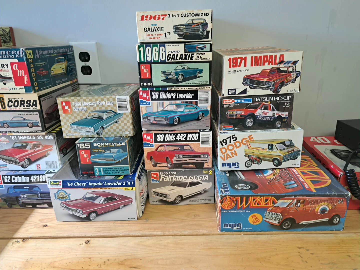 Assorted Vintage Car Kits - MPC, AMT, Jo-Han, Revell - photo 2