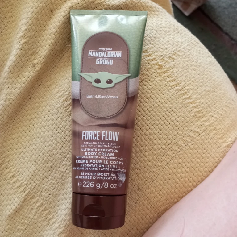 Star Wars Mandalorian Grogu Force Flow Body Cream