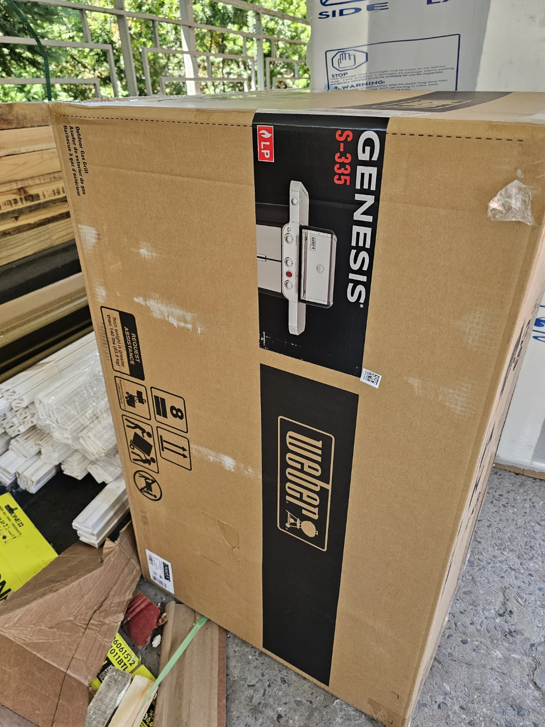 New Weber Genesis s-335 LP gas grill