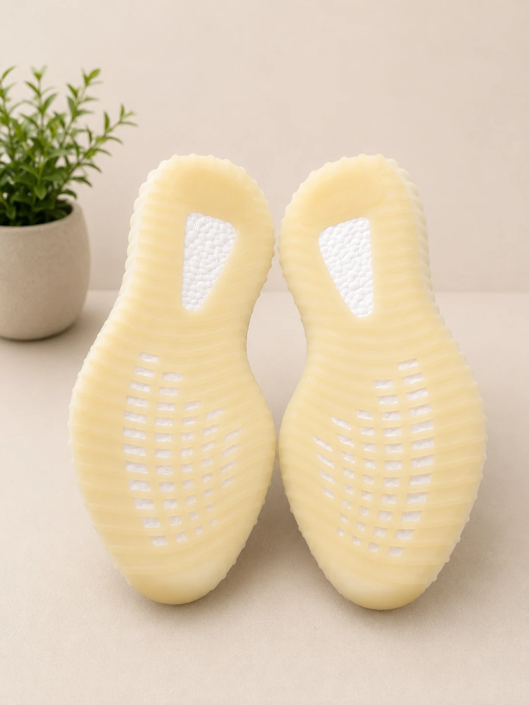 Adidas Yeezy Boost 350 V2 - photo 5