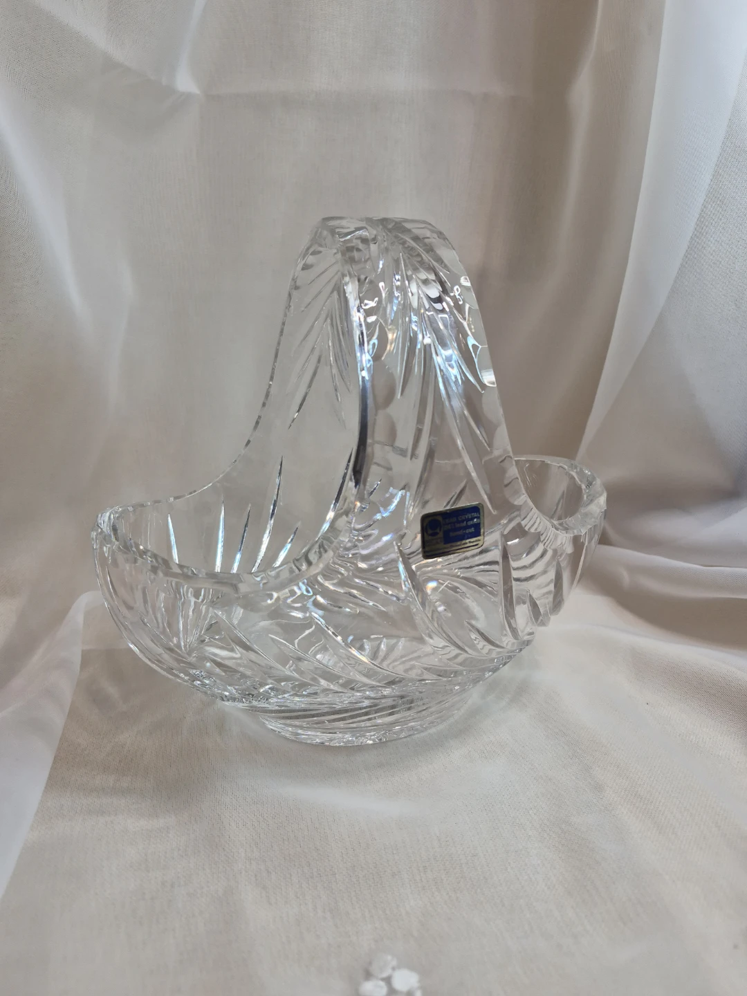 Beautiful Vintage Crystal 8" x 8" x 5" Basket with Wave Patern - photo 3