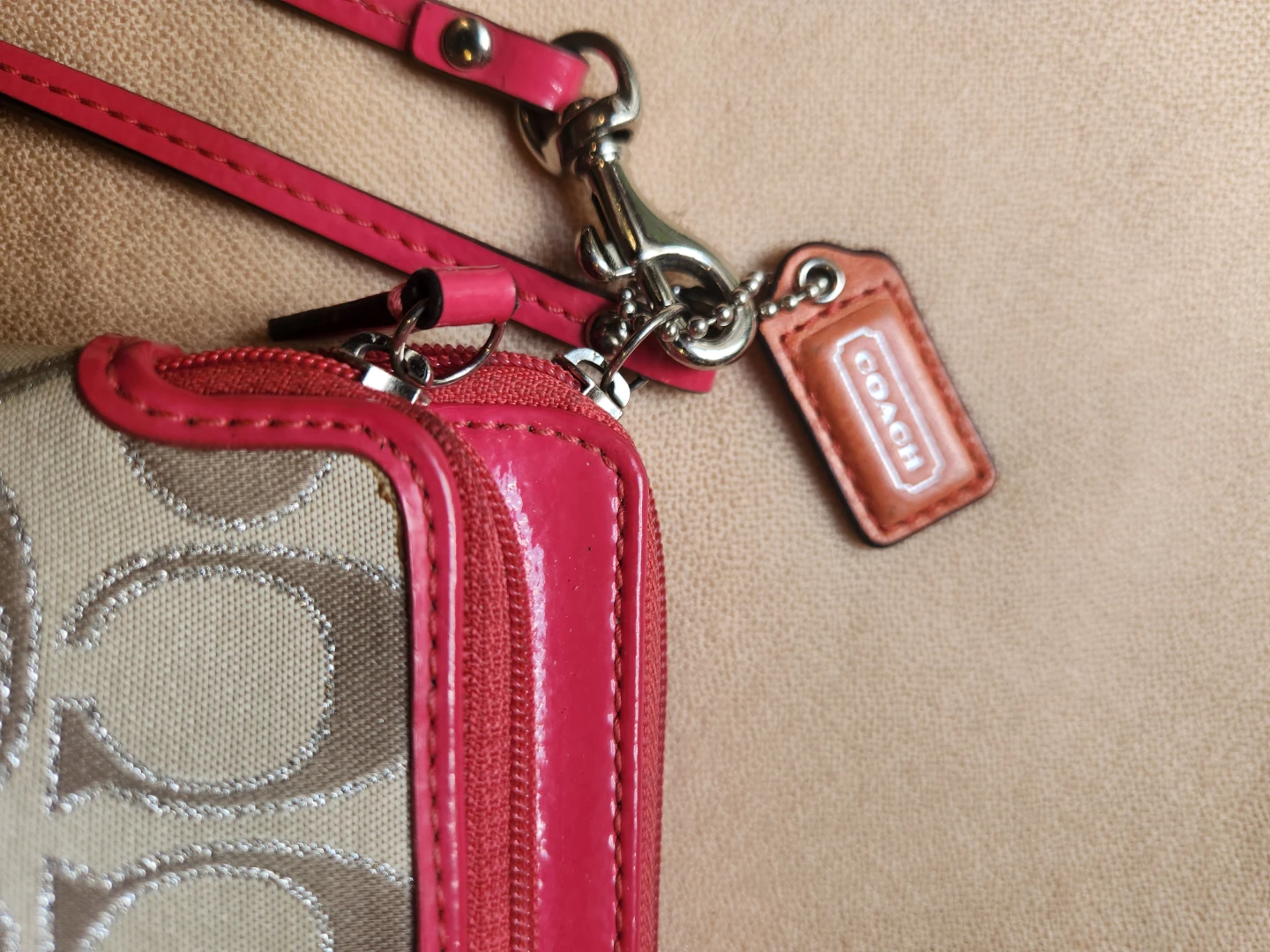 Coach Signature Wristlet Wallet Pink Trim - photo 2