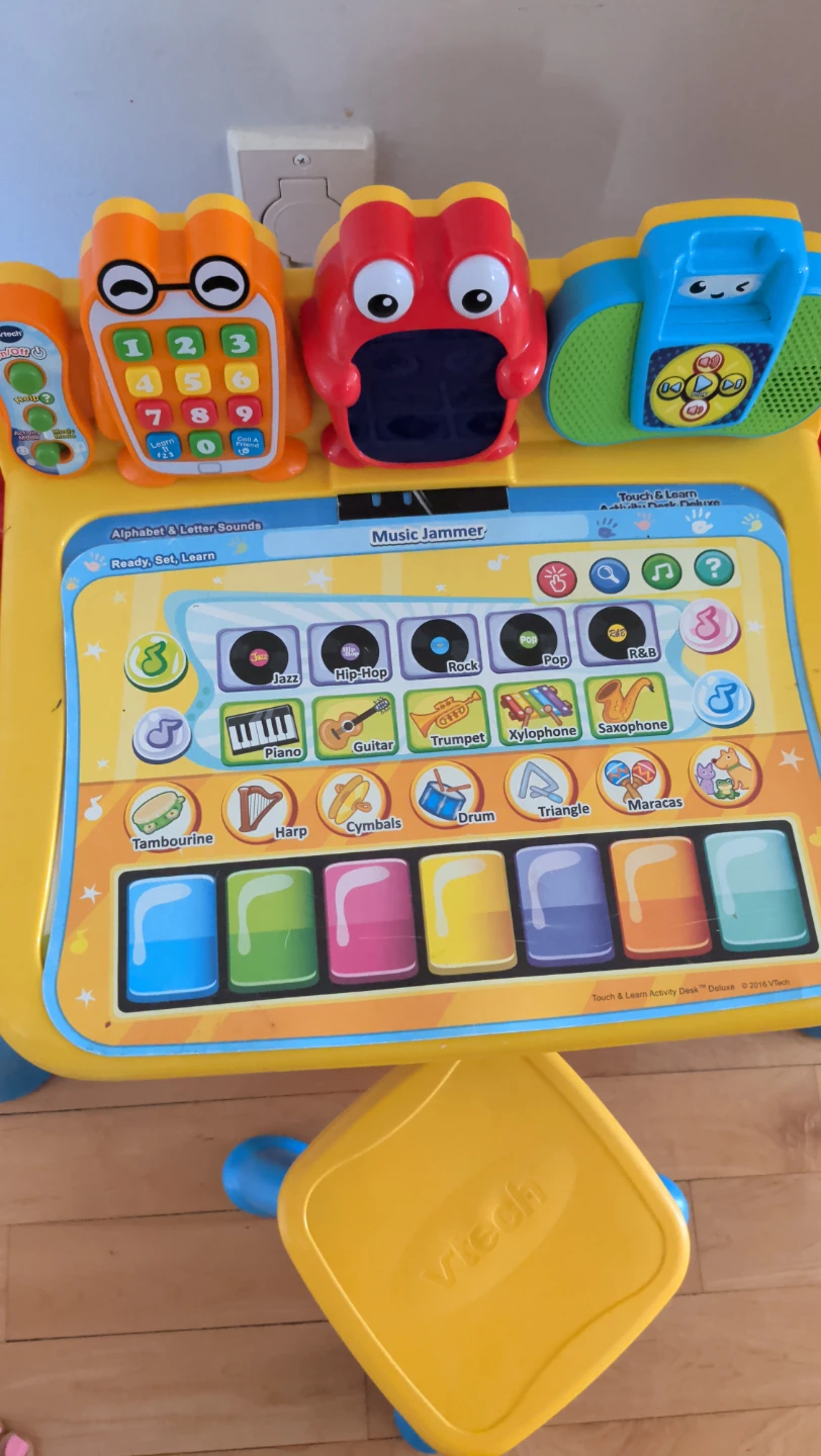 Kids learning toy VTech Touch & Learn Activity Desk Deluxe - photo 2