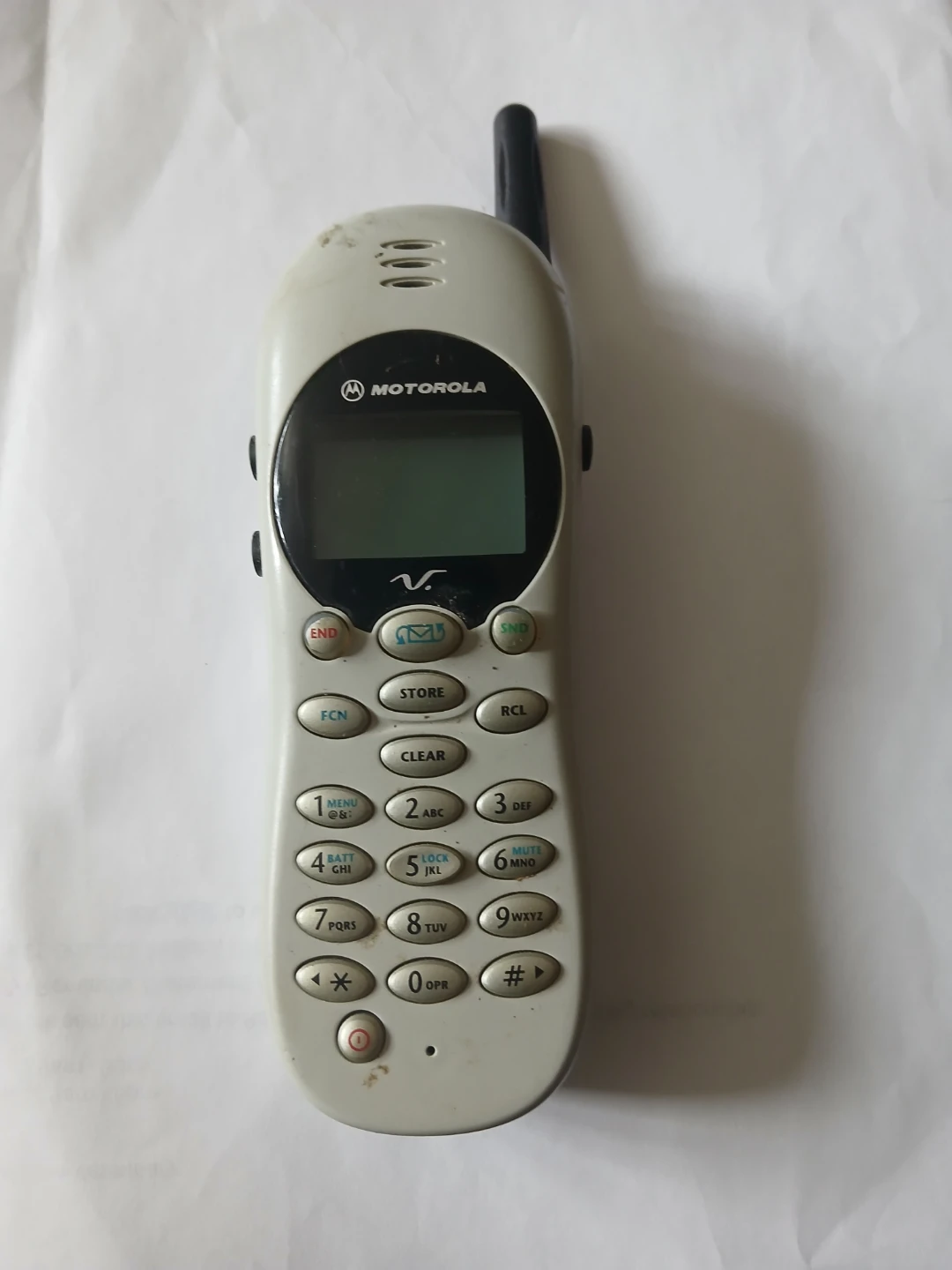 Motorola V600 AT&T Flip Phone