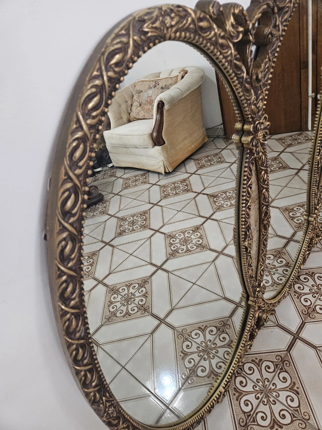 Beautiful large mirror - photo 3