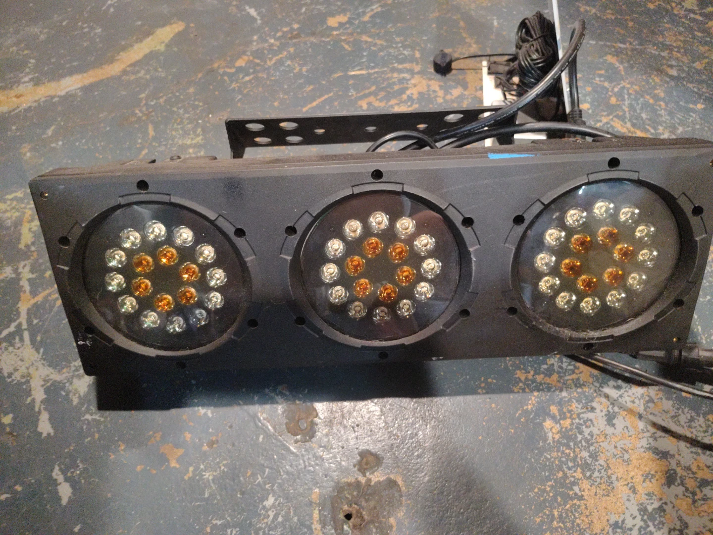 Stage Lighting Bar with 3 LED Par Cans