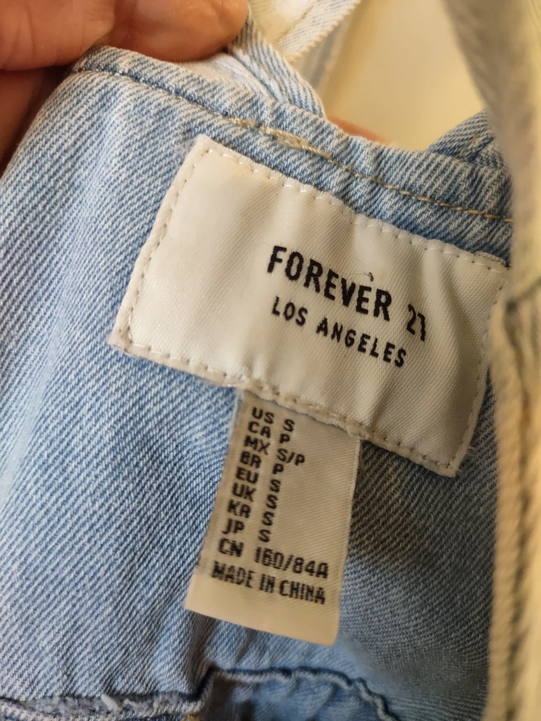 (NEW)Forever 21 Light Wash Denim Distressed Pinafore Dress - photo 3