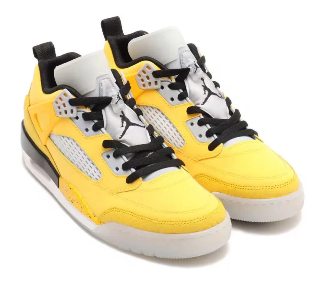 Jordan 1 Low SE University Gold Sneakers