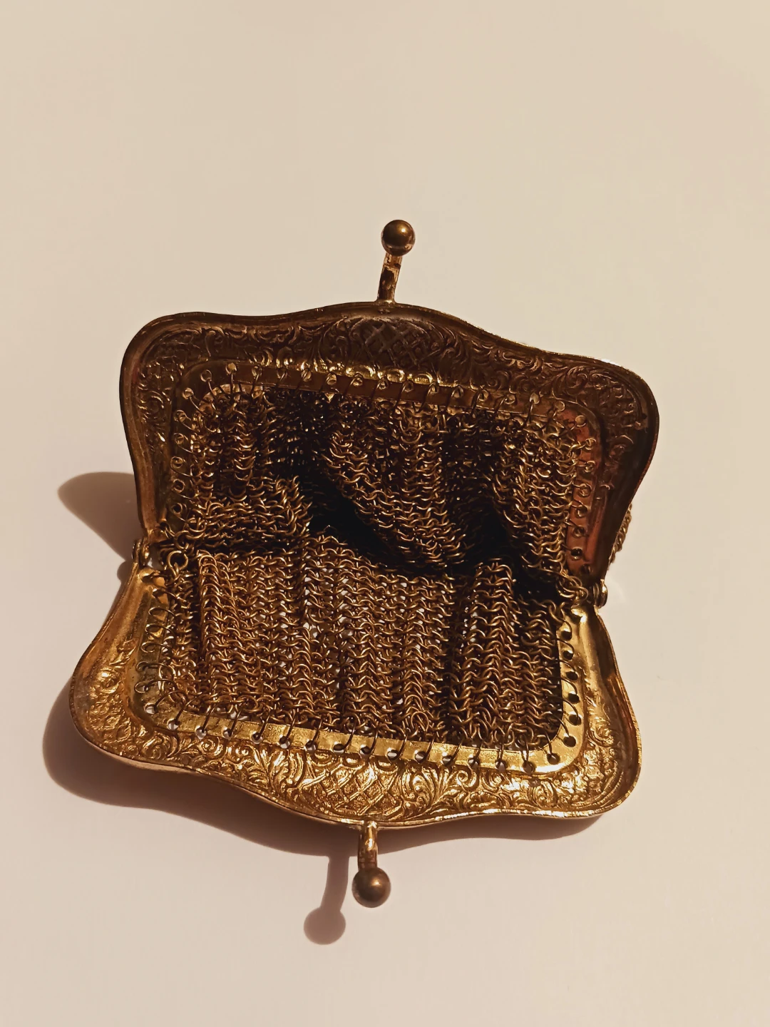 Gorgeos Antique Gold Plated Mesh Coin Purse - photo 3
