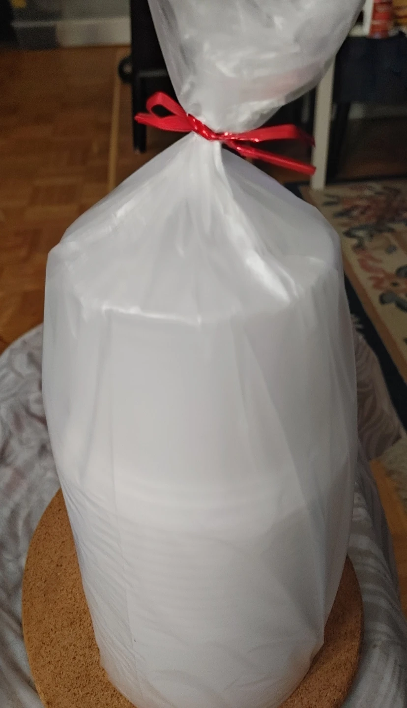 Reusable Food Container with Lid - photo 2