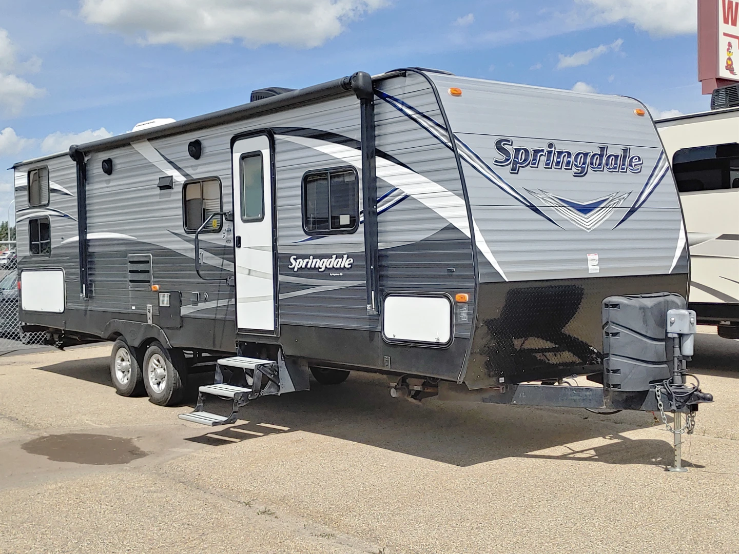 2018 Springdale 270BH bunk trailer